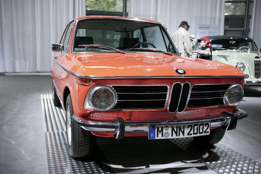  BMW 2002 tii 1968 года  (фото 1 из 9)
